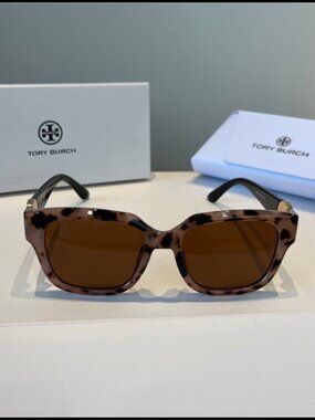 Tory Burch Pink Tortoise Cat-Eye Sunglasses